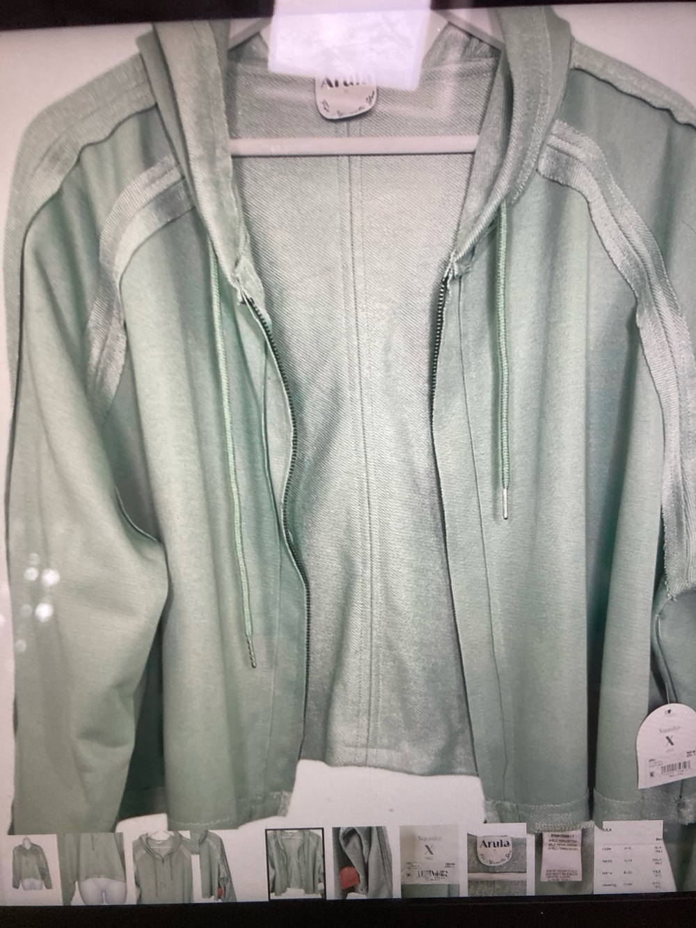 ARULA Cropped Zip Hoodie in Sage XL